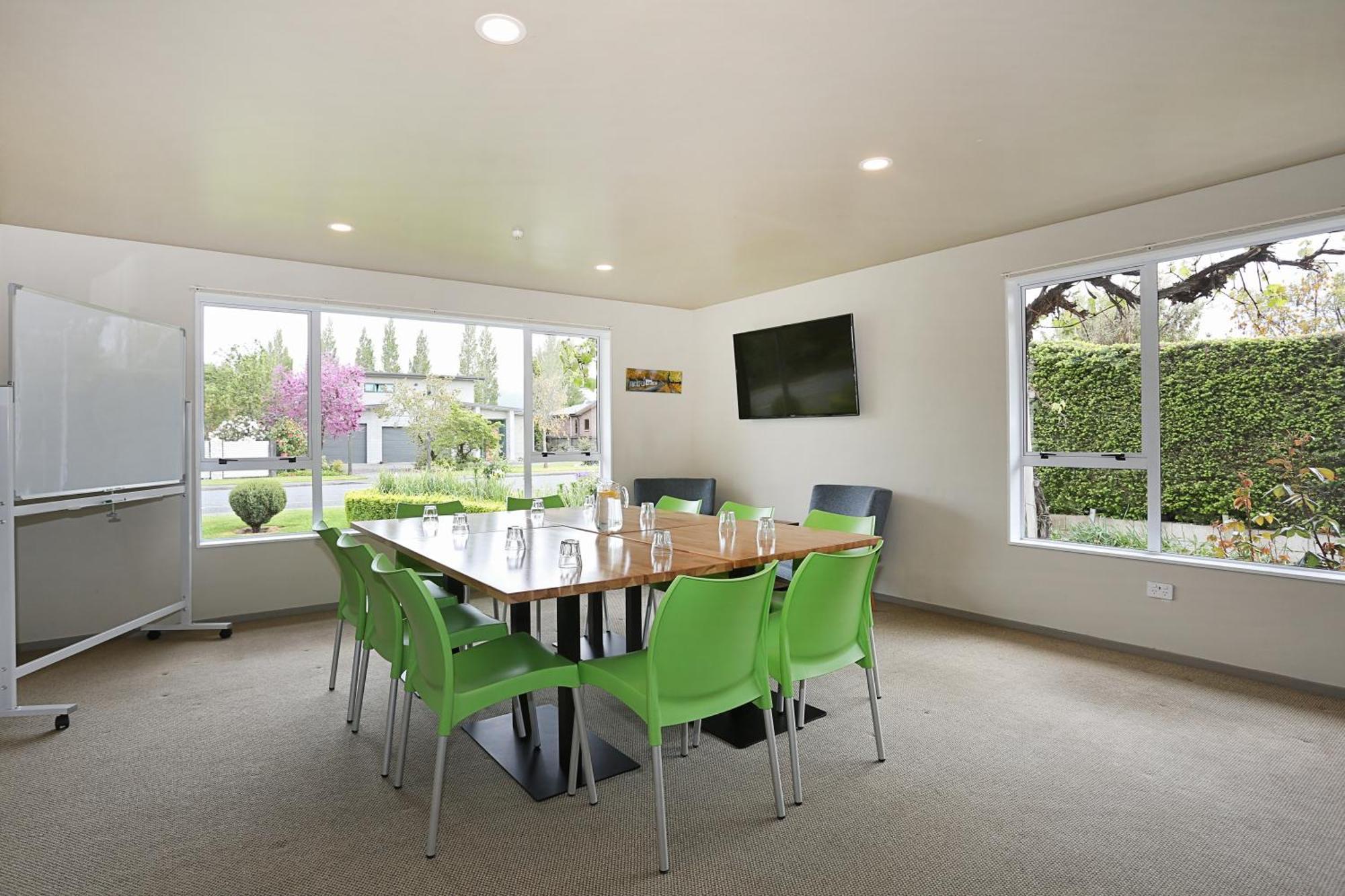 Bed and Breakfast Shakespeare House Te Anau Esterno foto
