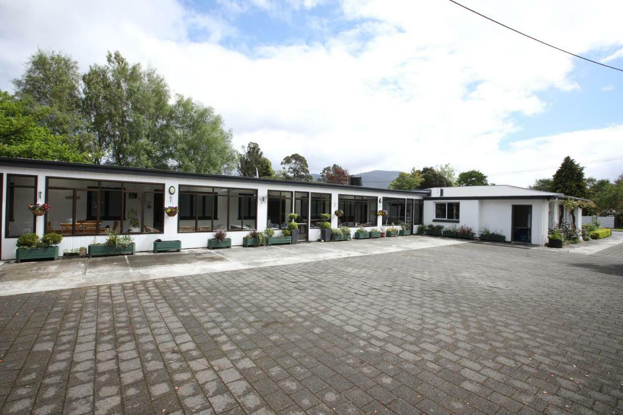 Bed and Breakfast Shakespeare House Te Anau Esterno foto